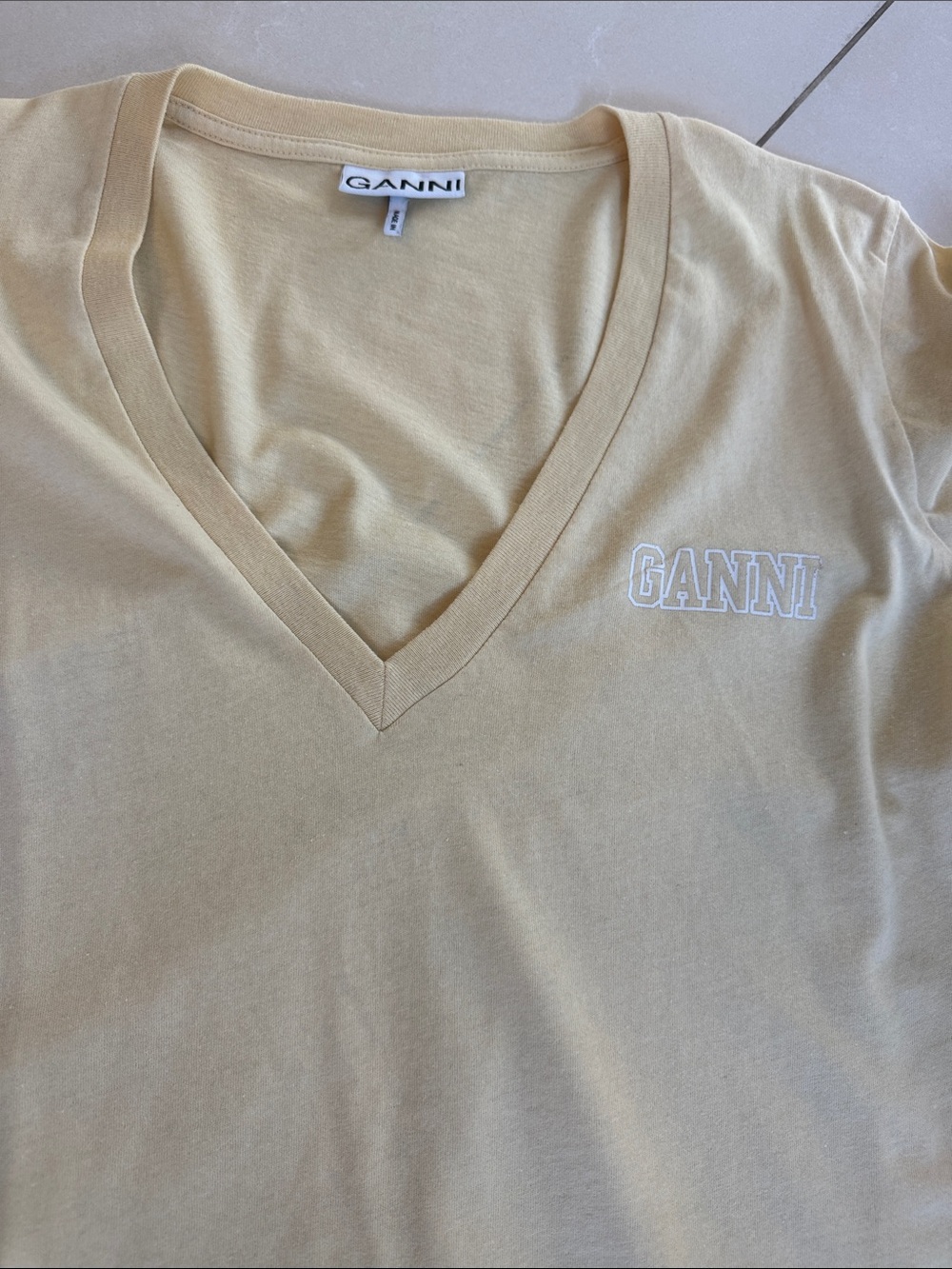 Ganni V-Neck oversize Tee in butter Yellow with White Logo
